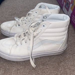 White High Top Vans👟